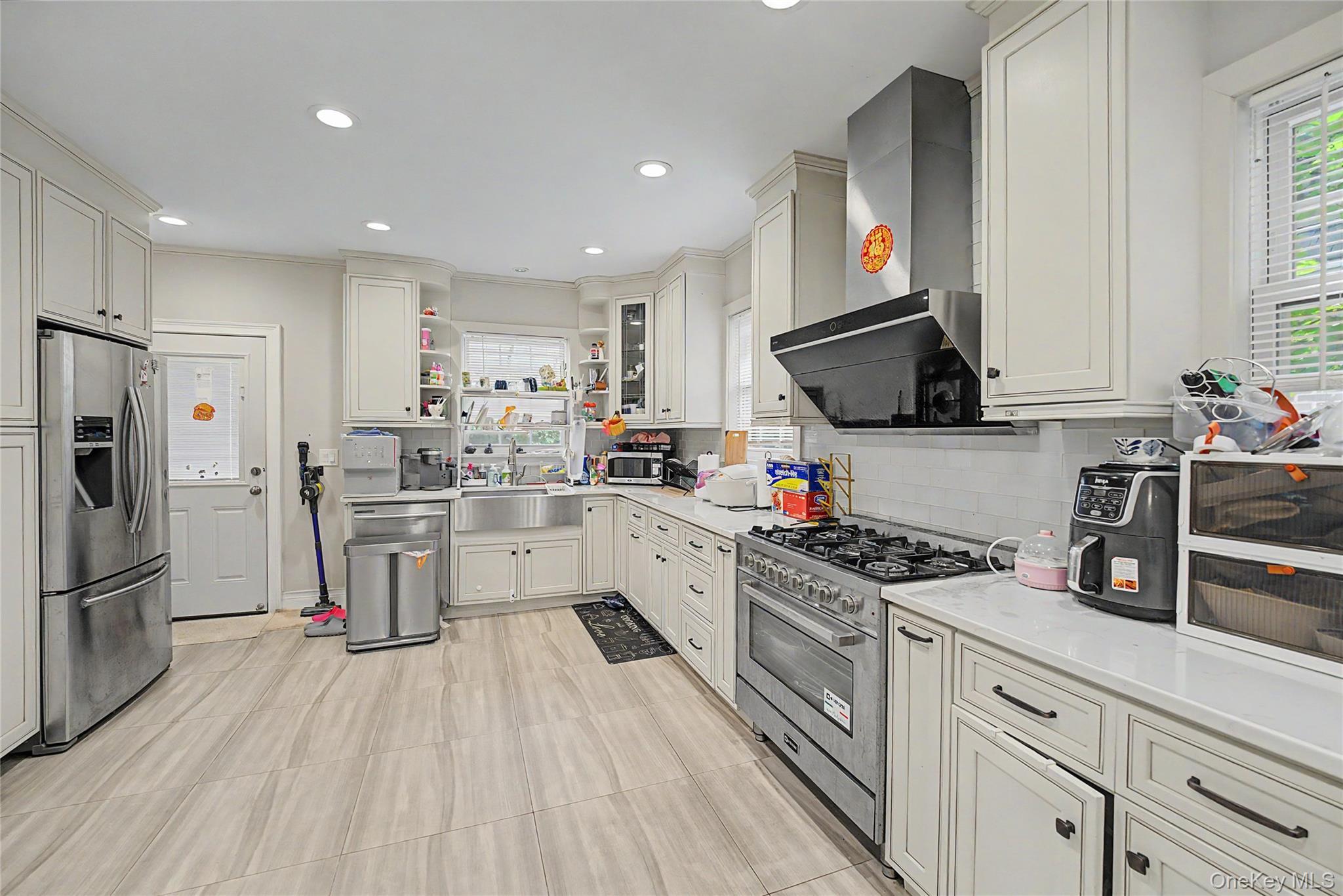 Single Family 161st Street Queens, NY 11357, MLS-1024544-6