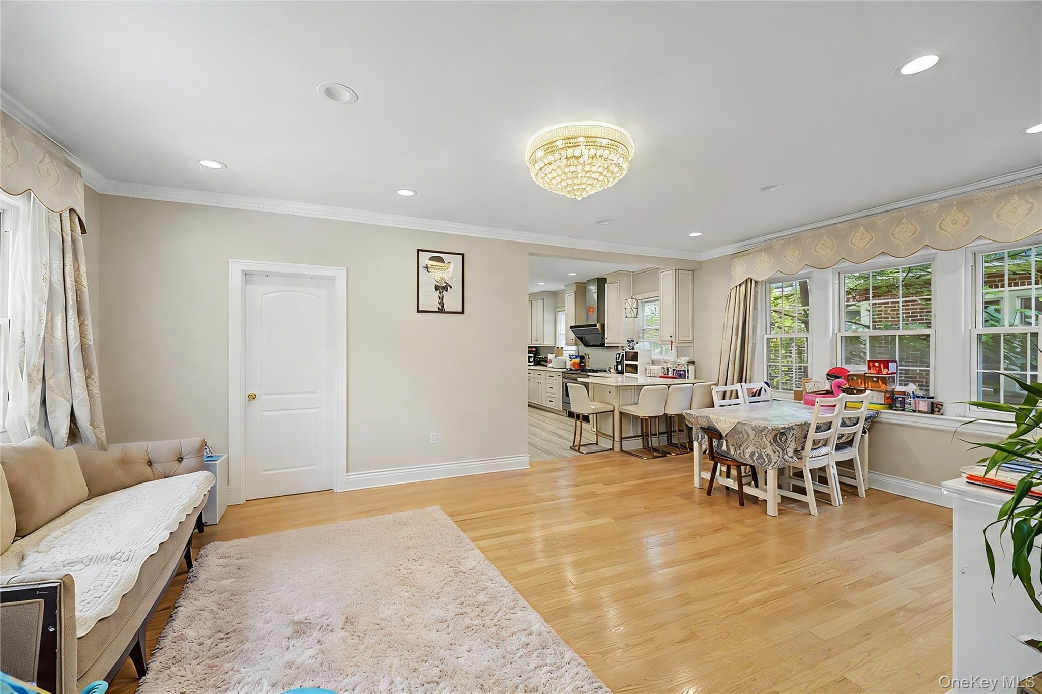 Single Family 161st Street Queens, NY 11357, MLS-1024544-8