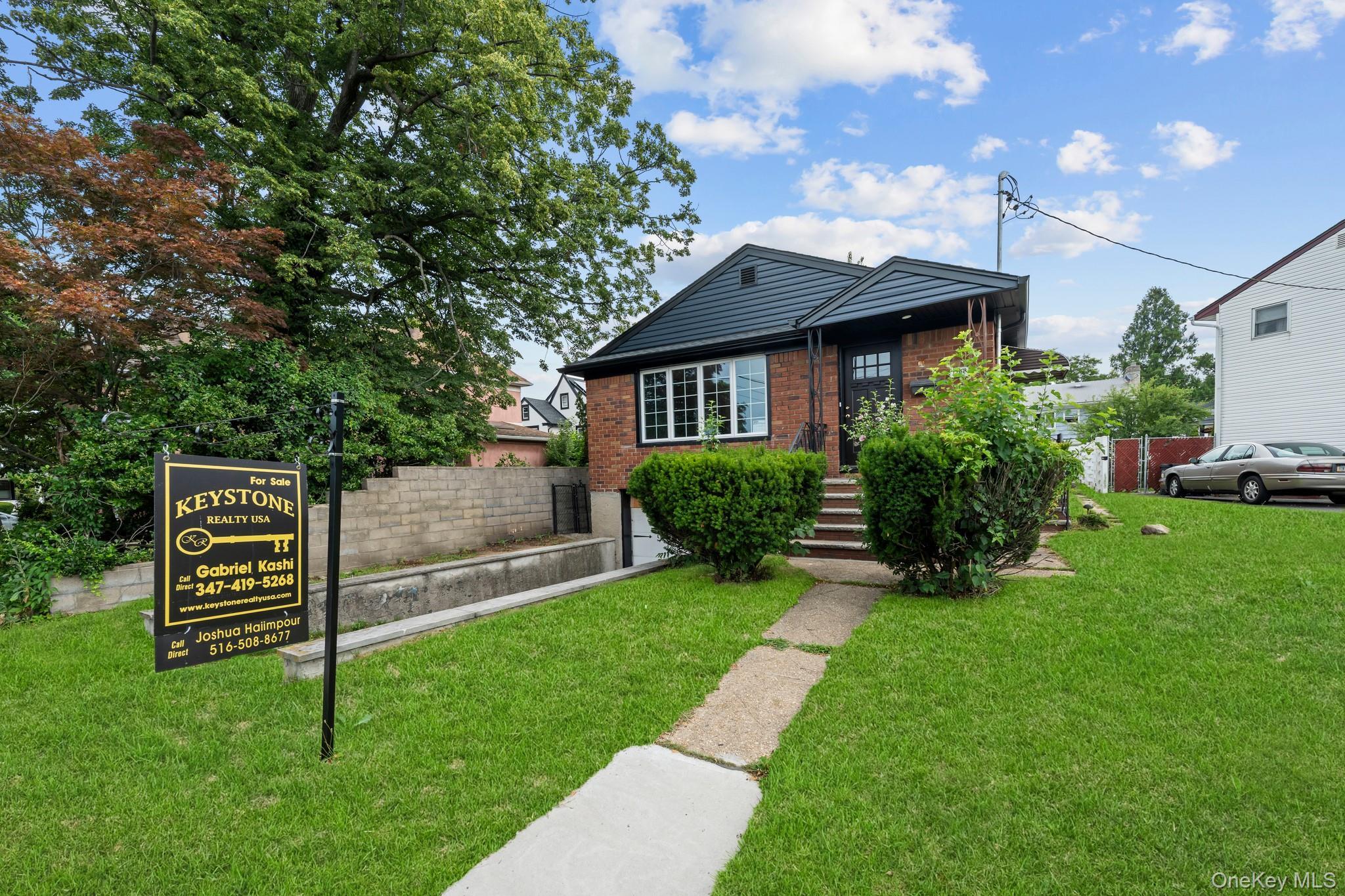 Single Family 178th Street Queens, NY 11434, MLS-1024554-13