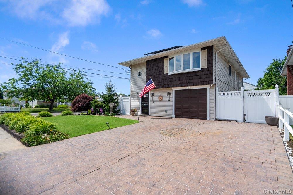 Single Family Wyona Avenue Suffolk County, NY 11757, MLS-1024596-2