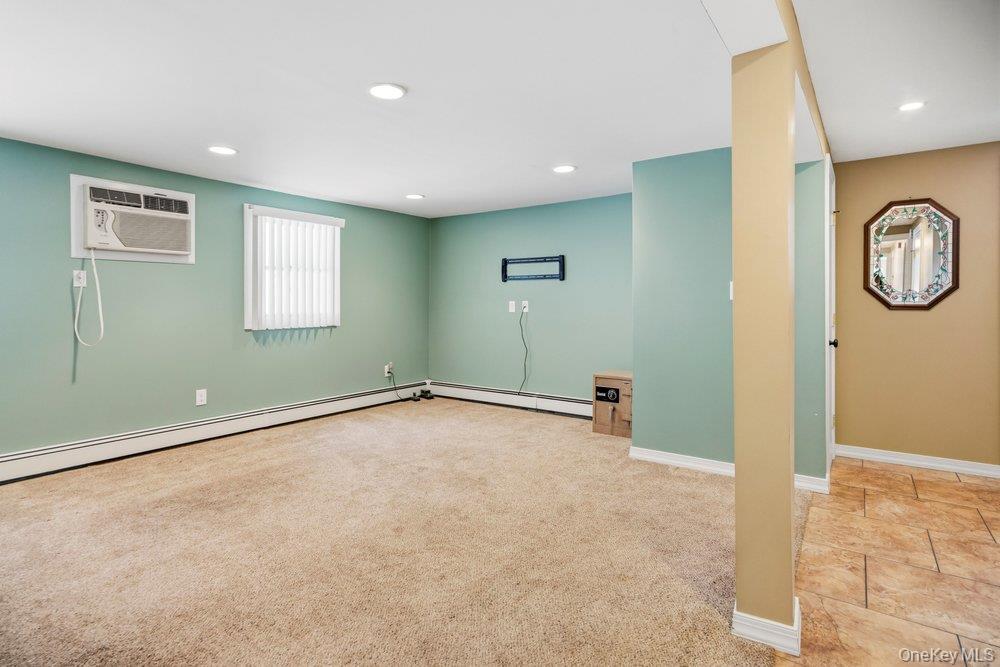 Single Family Wyona Avenue Suffolk County, NY 11757, MLS-1024596-20
