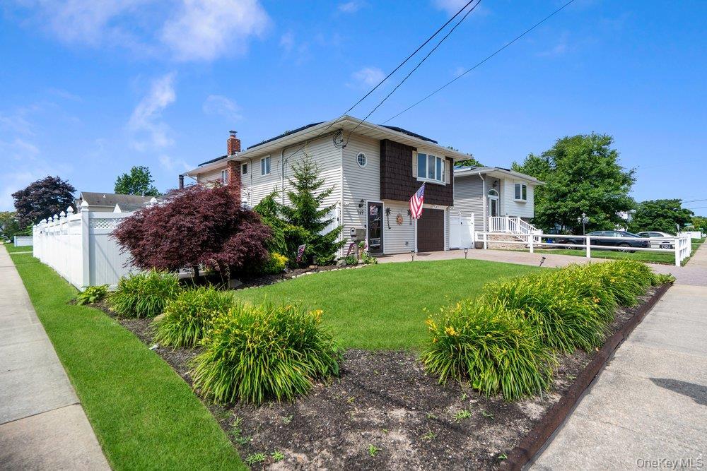 Single Family Wyona Avenue Suffolk County, NY 11757, MLS-1024596-3