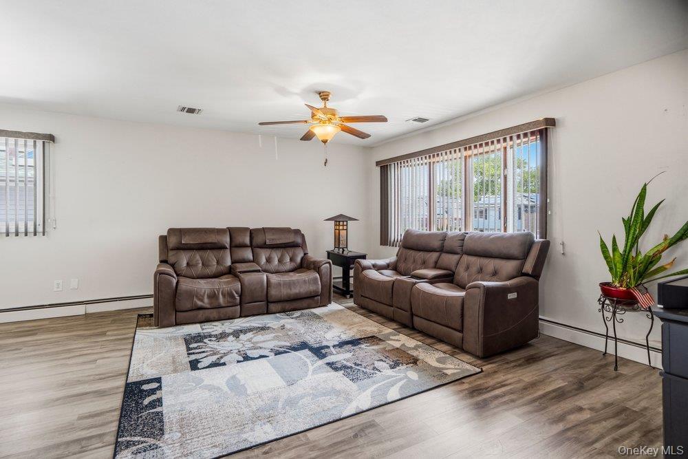Single Family Wyona Avenue Suffolk County, NY 11757, MLS-1024596-9