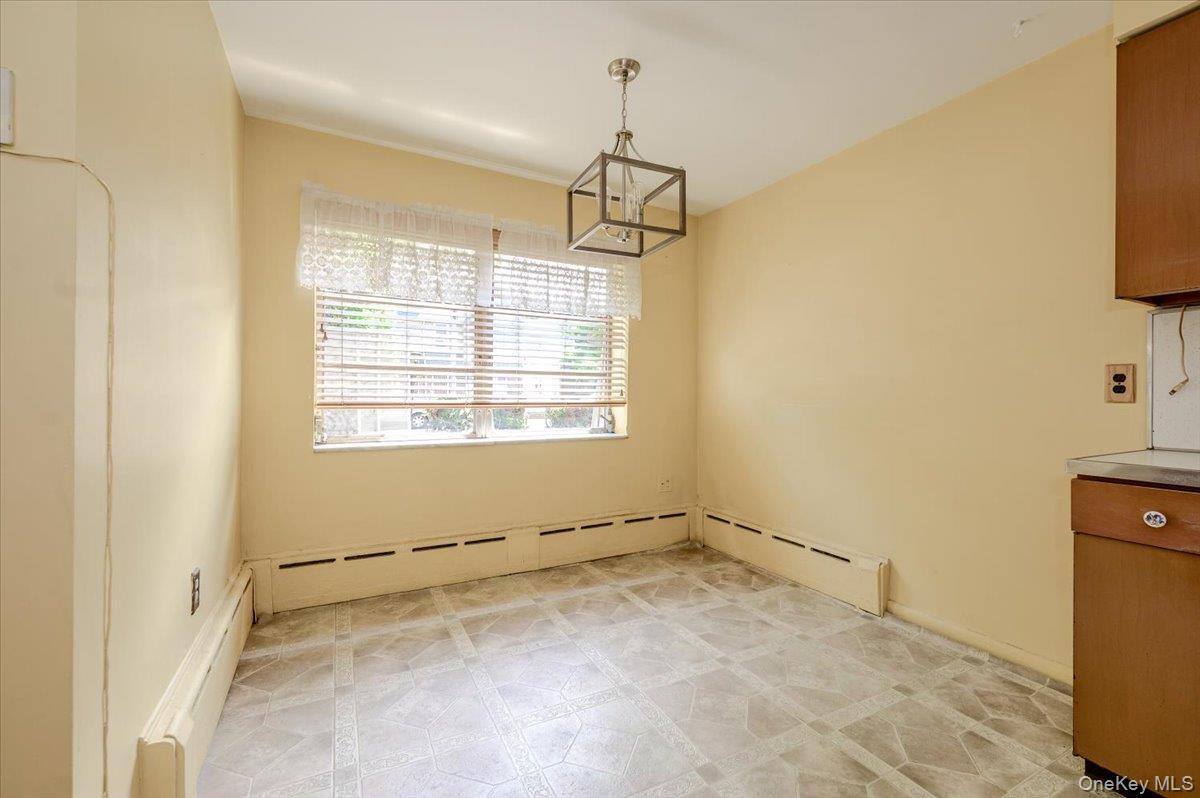 Single Family Woodhull Avenue  Bronx, NY 10469, MLS-1024627-30