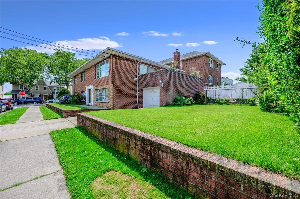 Single Family Woodhull Avenue  Bronx, NY 10469, MLS-1024627-39