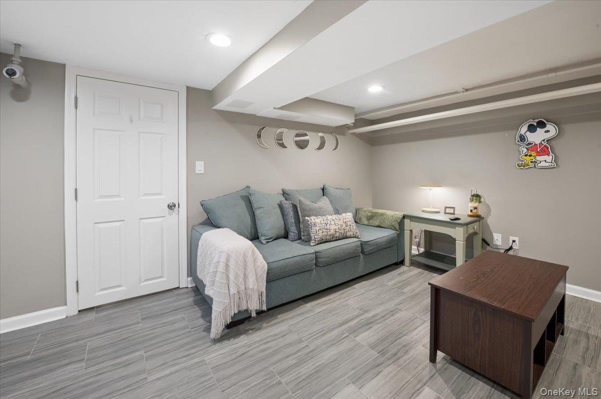 Single Family Sommer Place  Bronx, NY 10465, MLS-1024628-18