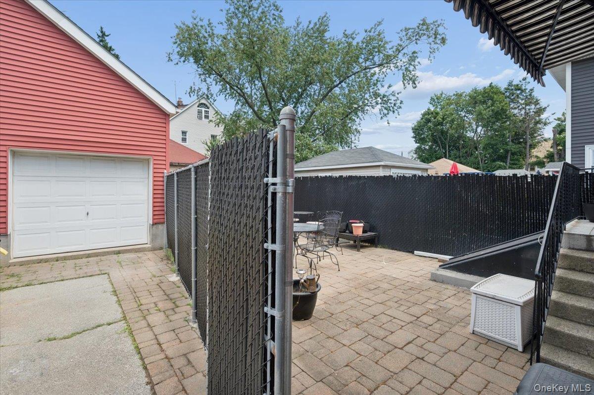 Single Family Sommer Place  Bronx, NY 10465, MLS-1024628-25