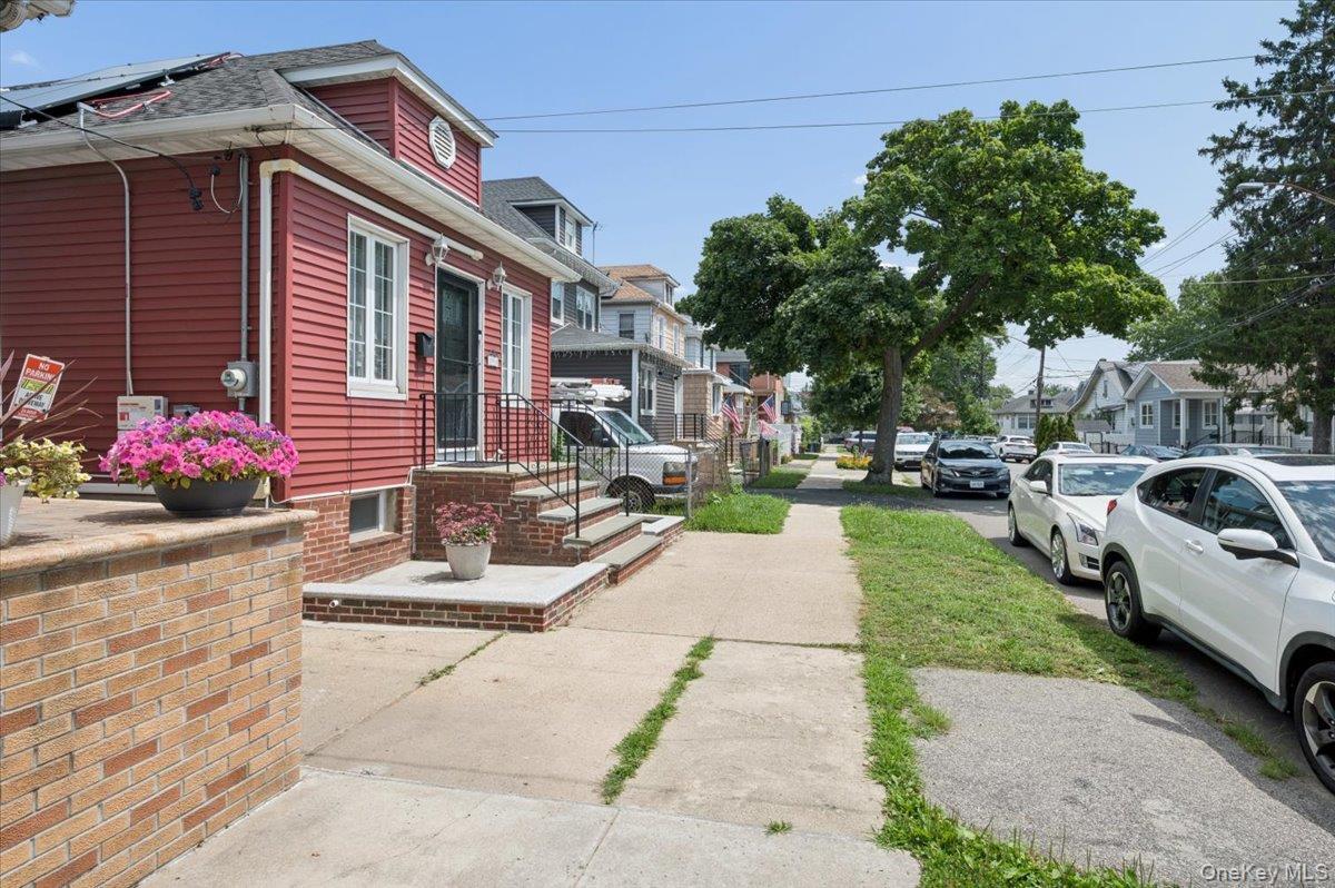 Single Family Sommer Place  Bronx, NY 10465, MLS-1024628-3