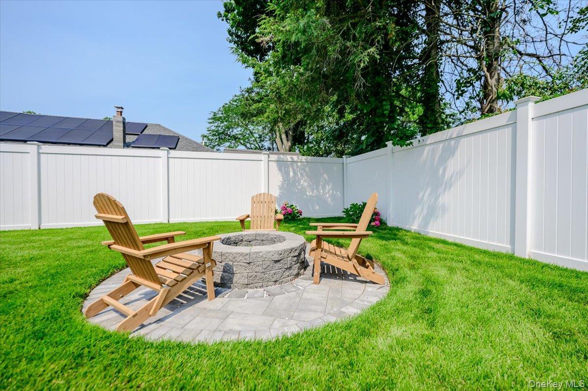 Single Family Rose Street Suffolk County, NY 11788, MLS-1024655-18