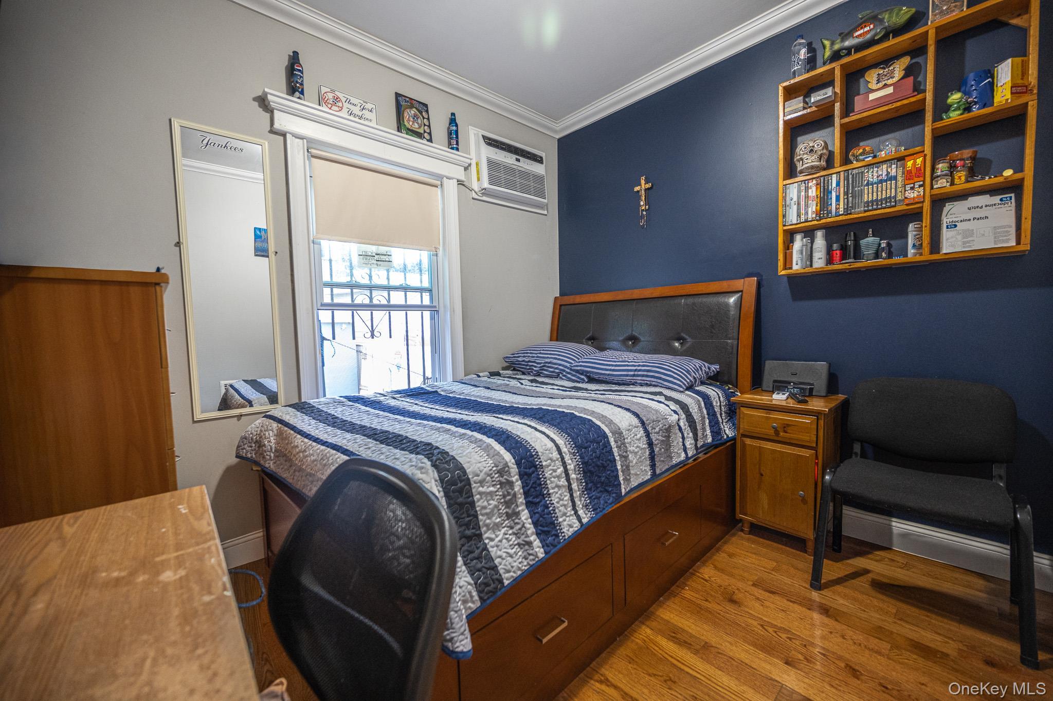 Single Family 86th Street  Queens, NY 11421, MLS-1024675-10