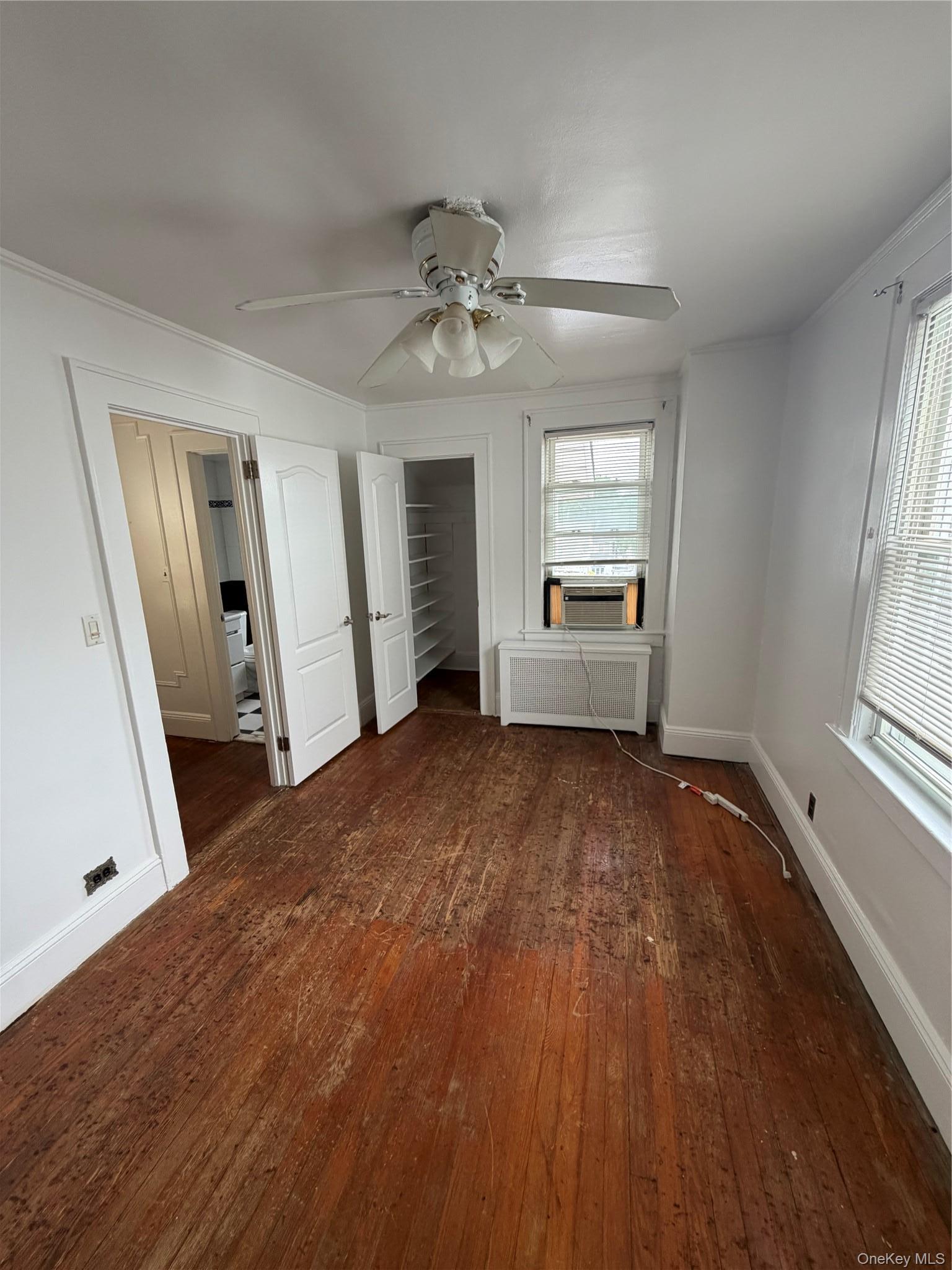 Single Family Bruner Avenue Bronx, NY 10466, MLS-1024692-11
