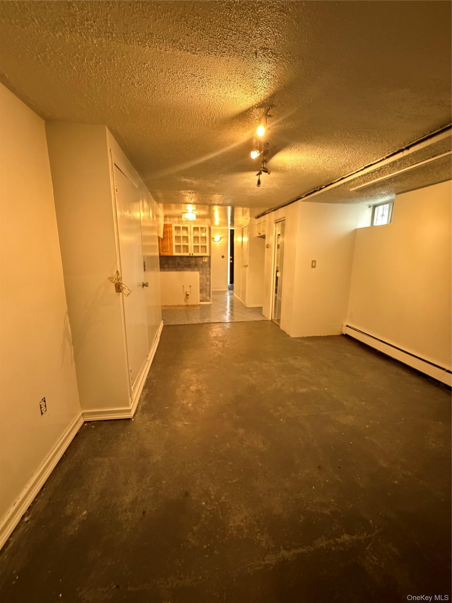 Single Family Bruner Avenue Bronx, NY 10466, MLS-1024692-19