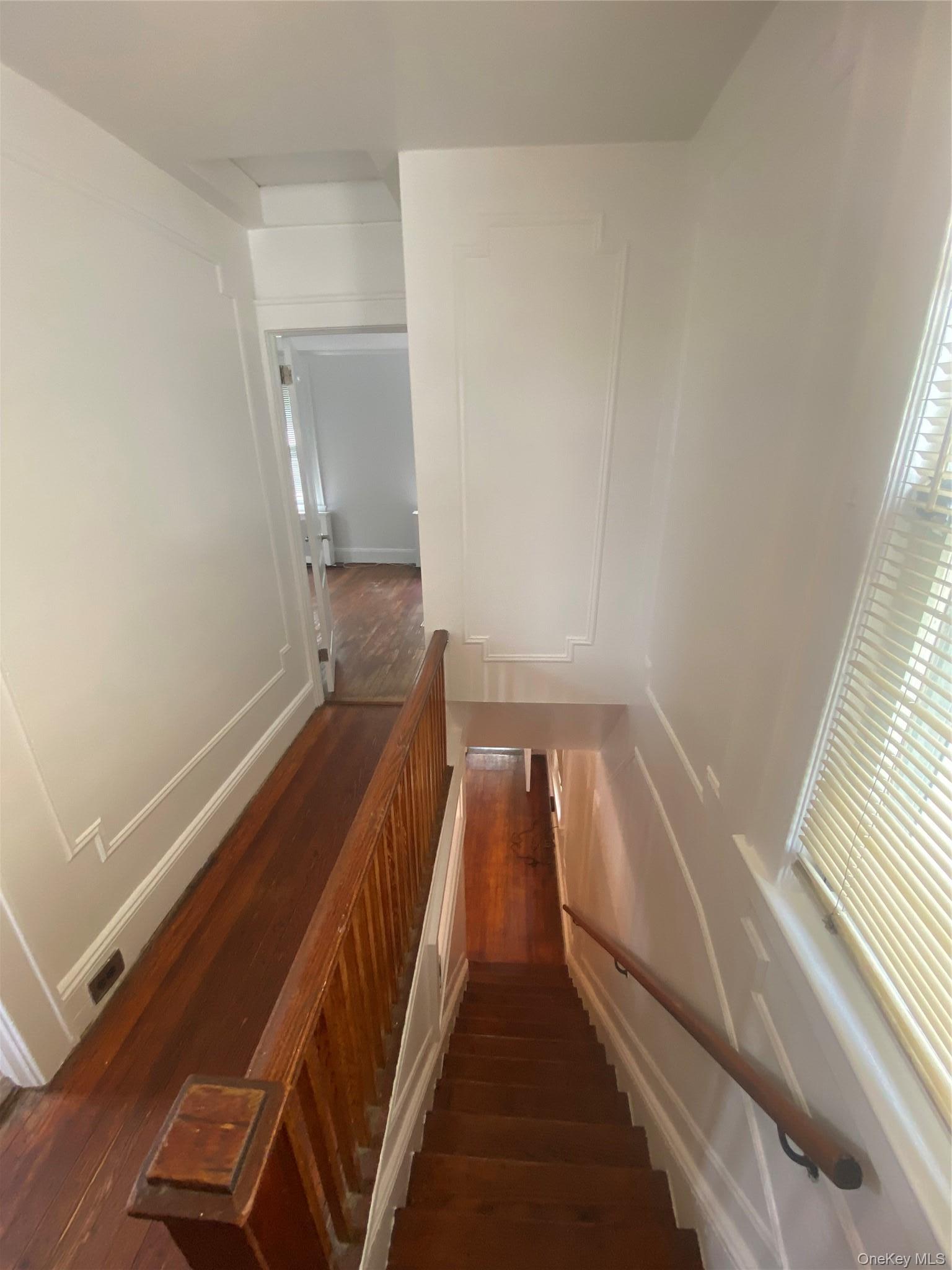 Single Family Bruner Avenue Bronx, NY 10466, MLS-1024692-22