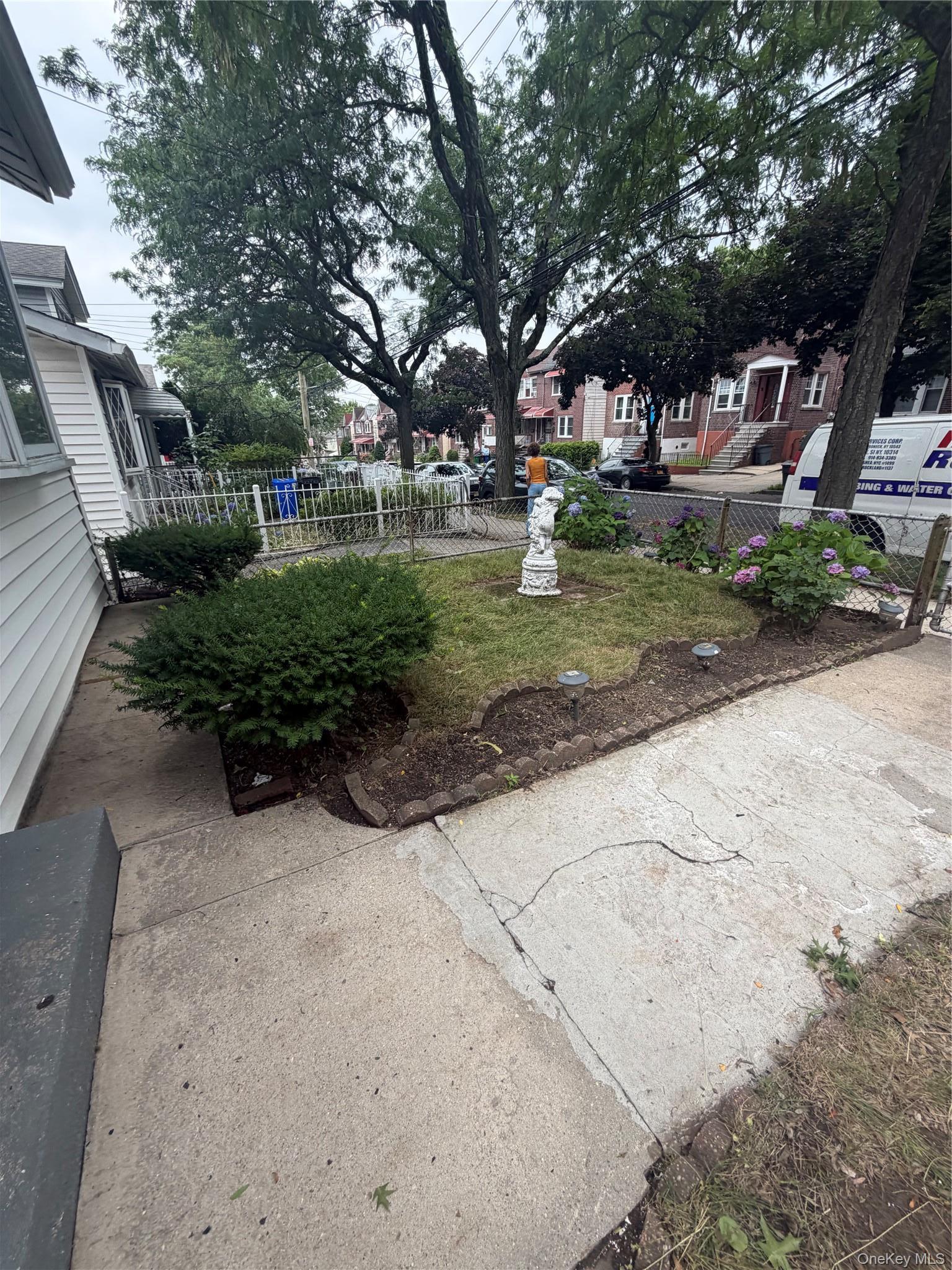 Single Family Bruner Avenue Bronx, NY 10466, MLS-1024692-26