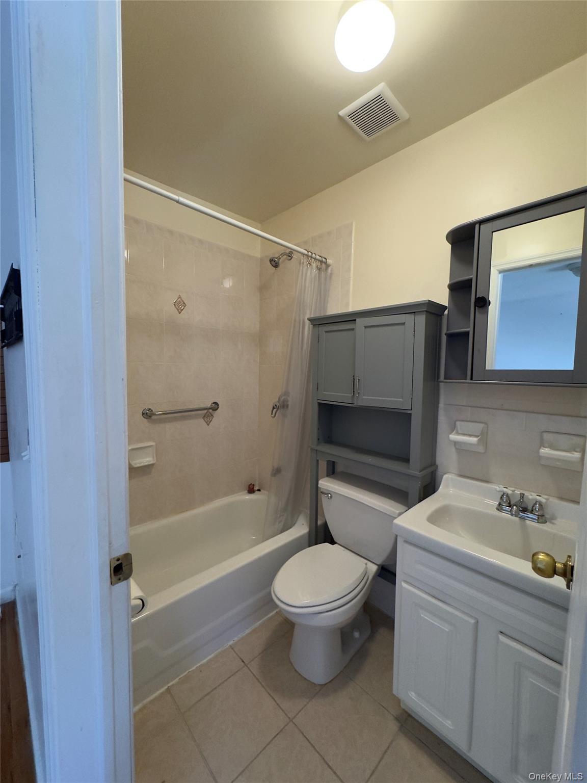 Single Family Hosmer Avenue  Bronx, NY 10465, MLS-1024717-19