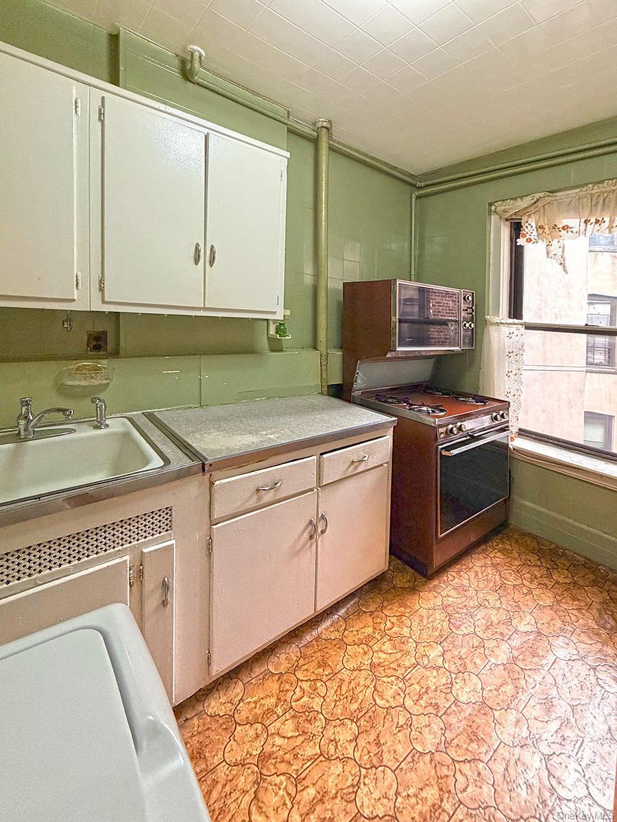 Single Family West 142nd Street Manhattan, NY 10030, MLS-1024737-14