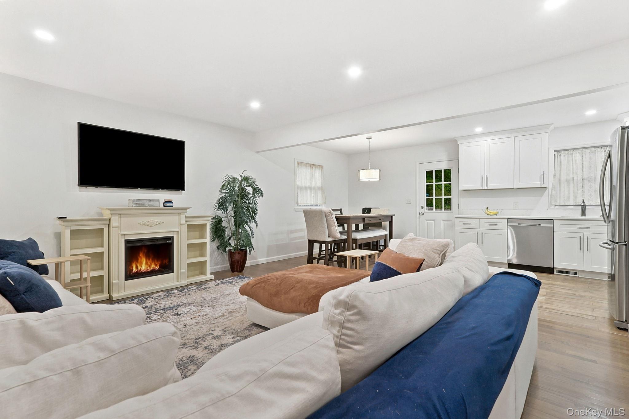 Single Family Riverview Drive Dutchess County, NY 12524, MLS-1024753-7