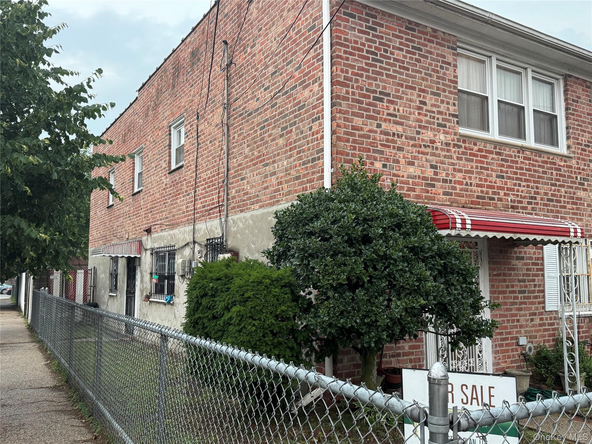 Single Family Ocean Crest Boulevard  Queens, NY 11691, MLS-1024774-14