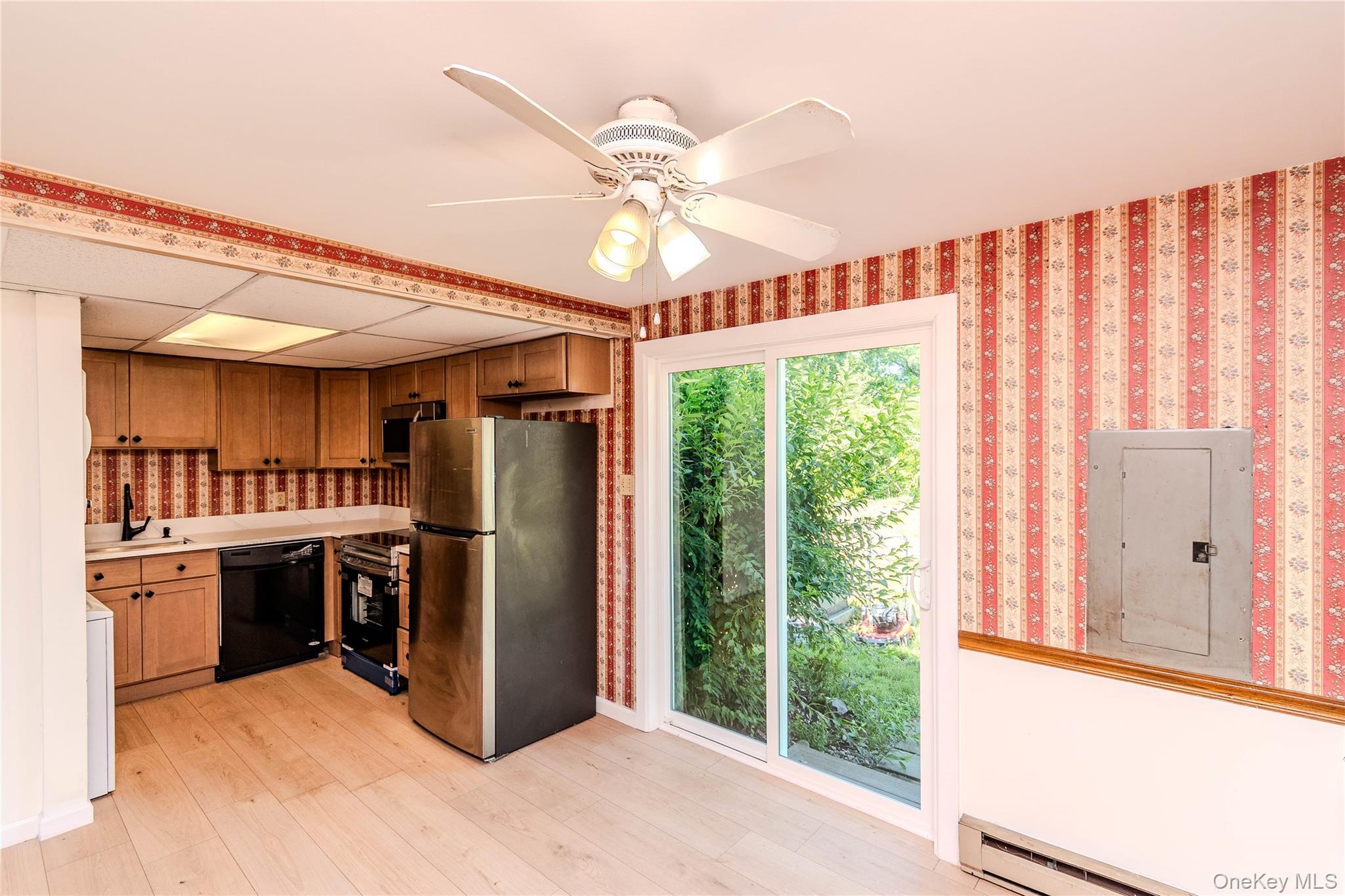 Single Family Rinaldi Boulevard Dutchess County, NY 12601, MLS-1024789-15