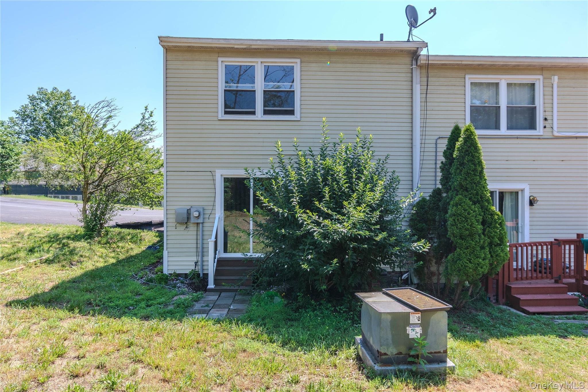 Single Family Rinaldi Boulevard Dutchess County, NY 12601, MLS-1024789-4