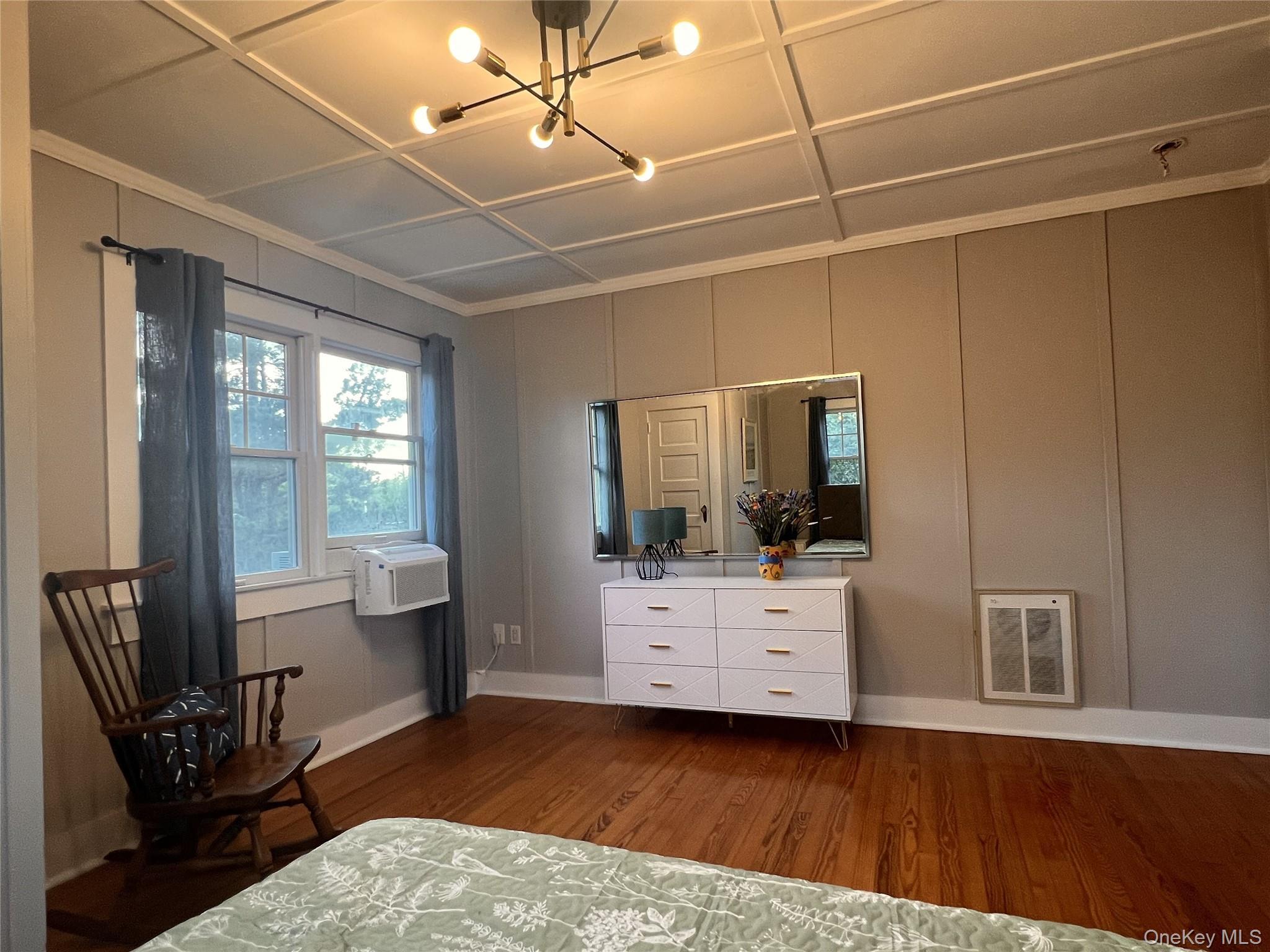 Single Family Crescent Avenue  Suffolk County, NY 11770, MLS-1024800-12