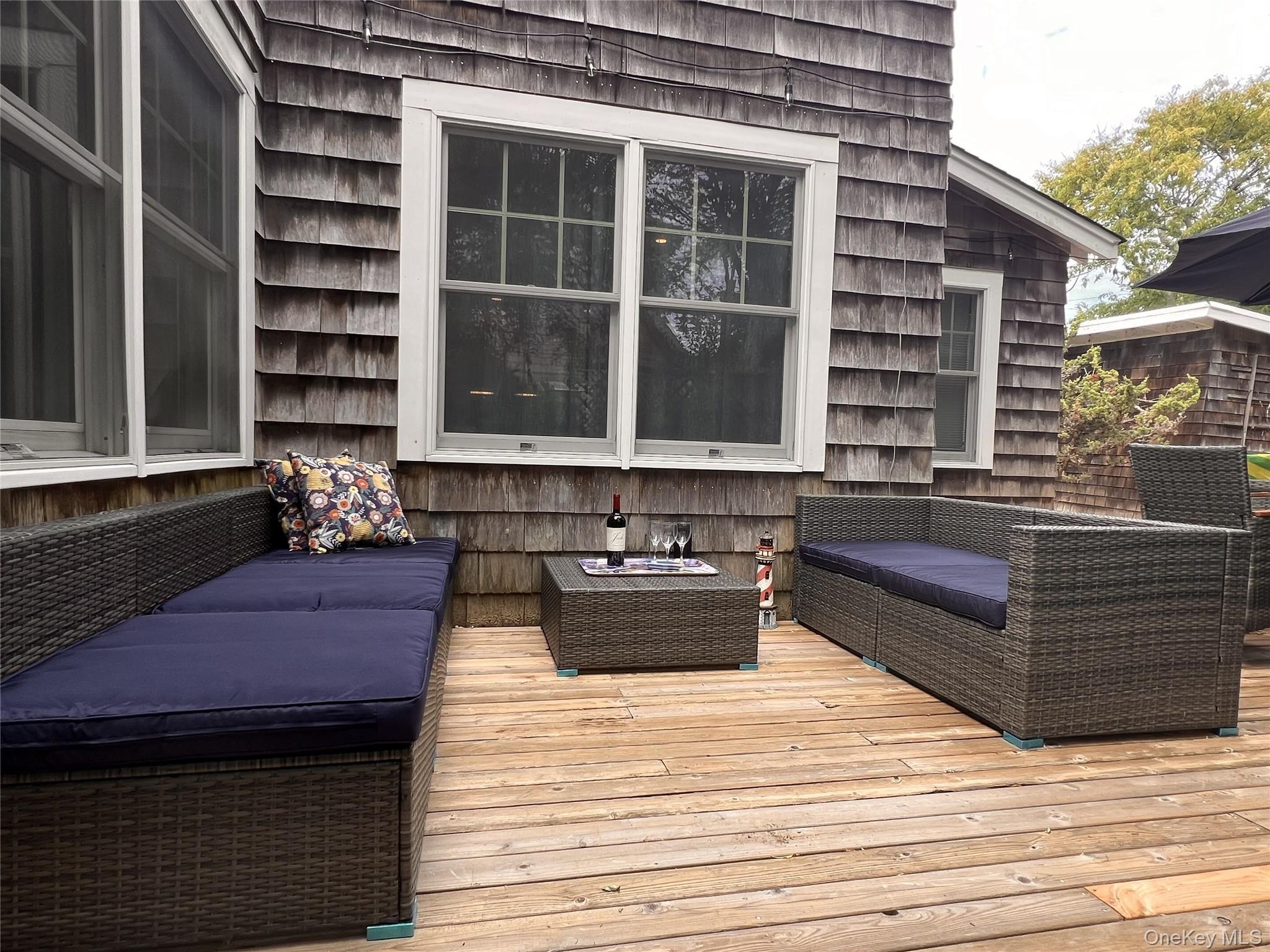 Single Family Crescent Avenue  Suffolk County, NY 11770, MLS-1024800-25