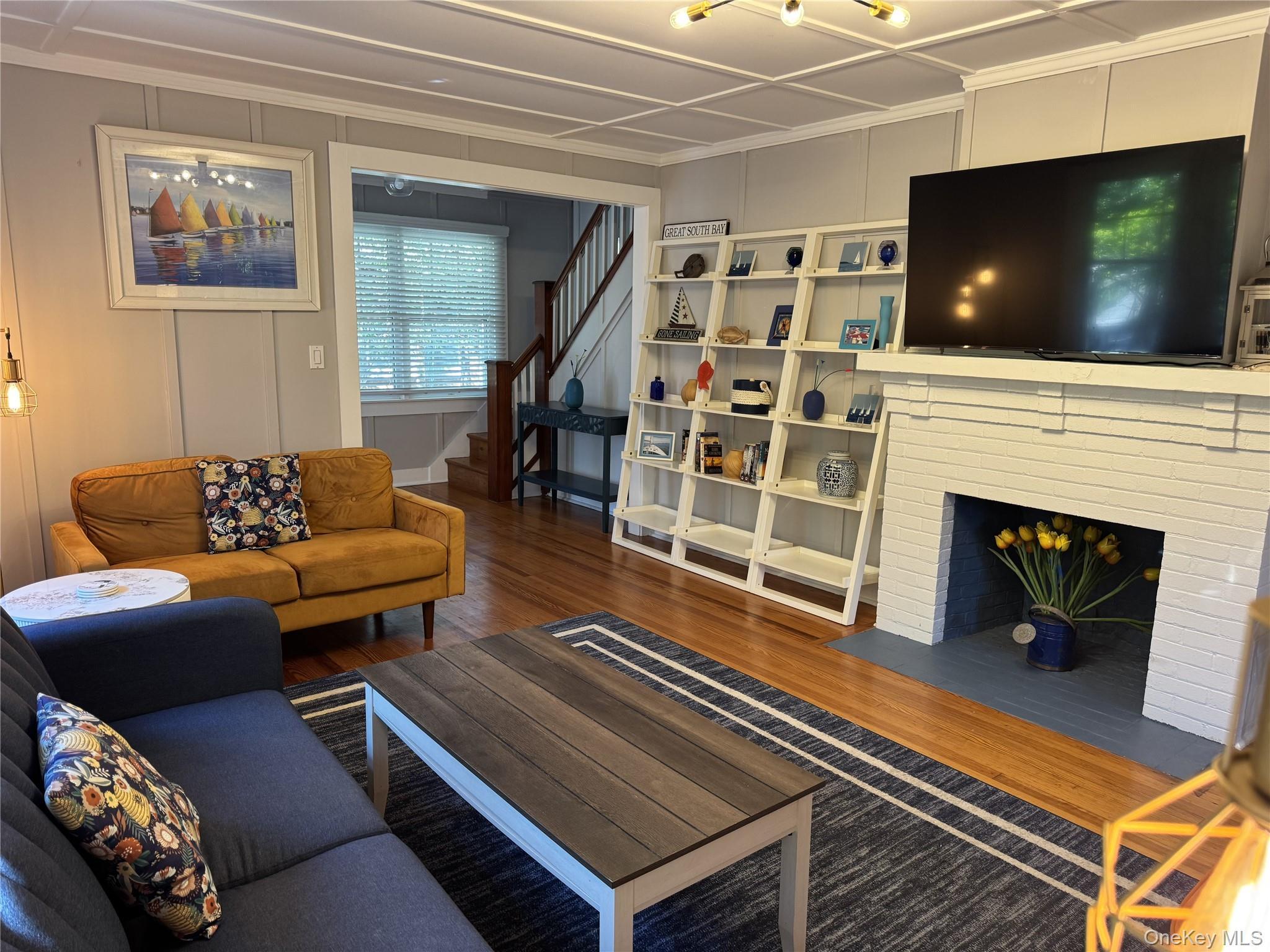 Single Family Crescent Avenue  Suffolk County, NY 11770, MLS-1024800-4