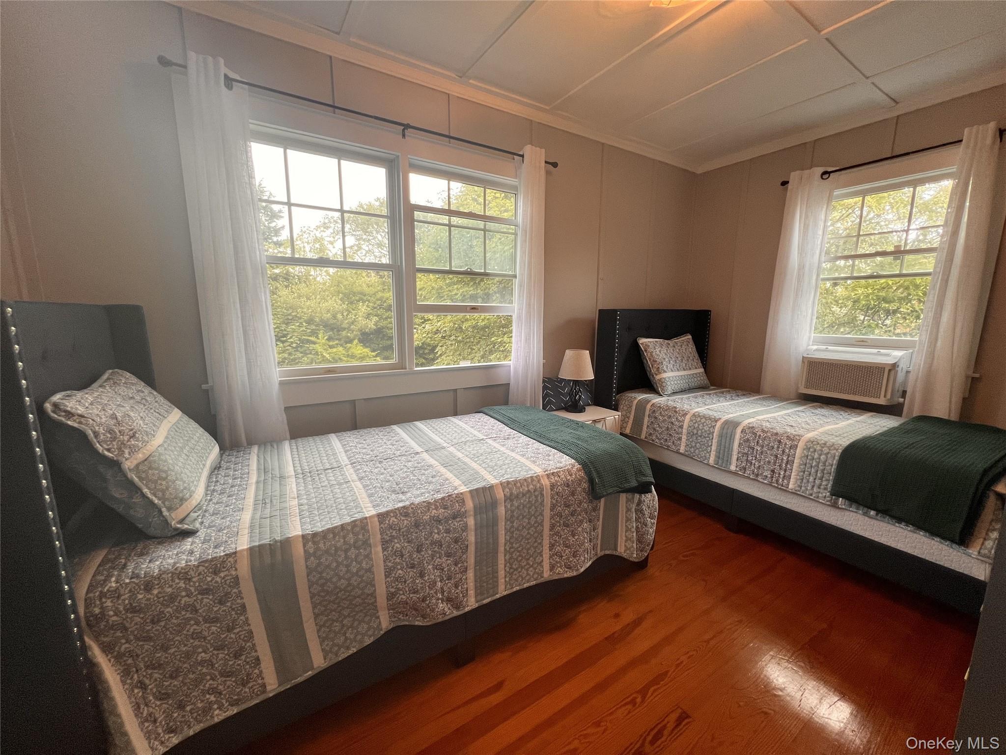 Single Family Crescent Avenue  Suffolk County, NY 11770, MLS-1024800-9