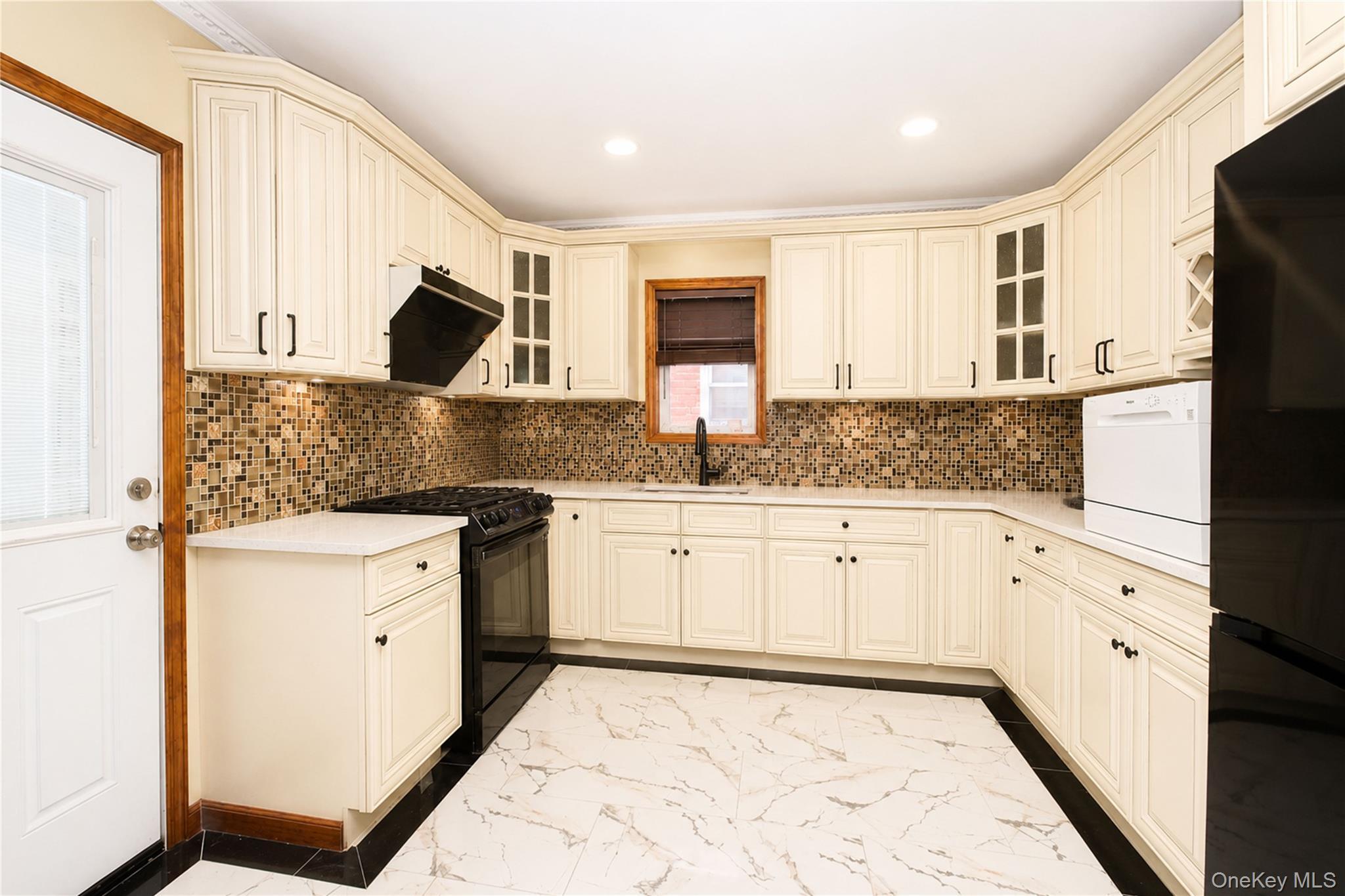 Single Family E 35th Street  Brooklyn, NY 11234, MLS-1024814-11