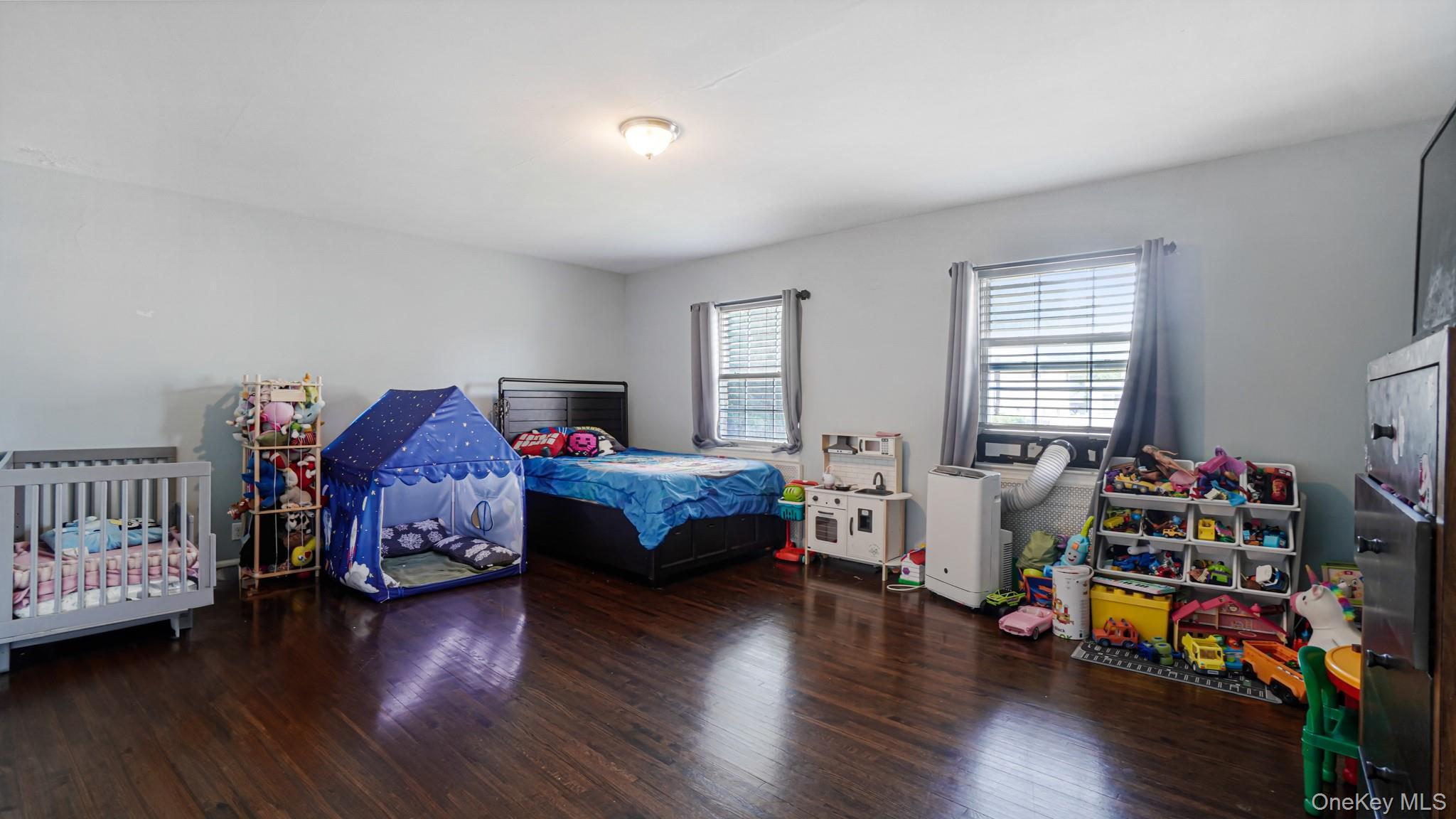 Single Family S Montgomery St Nassau County, NY 11580, MLS-1024816-18