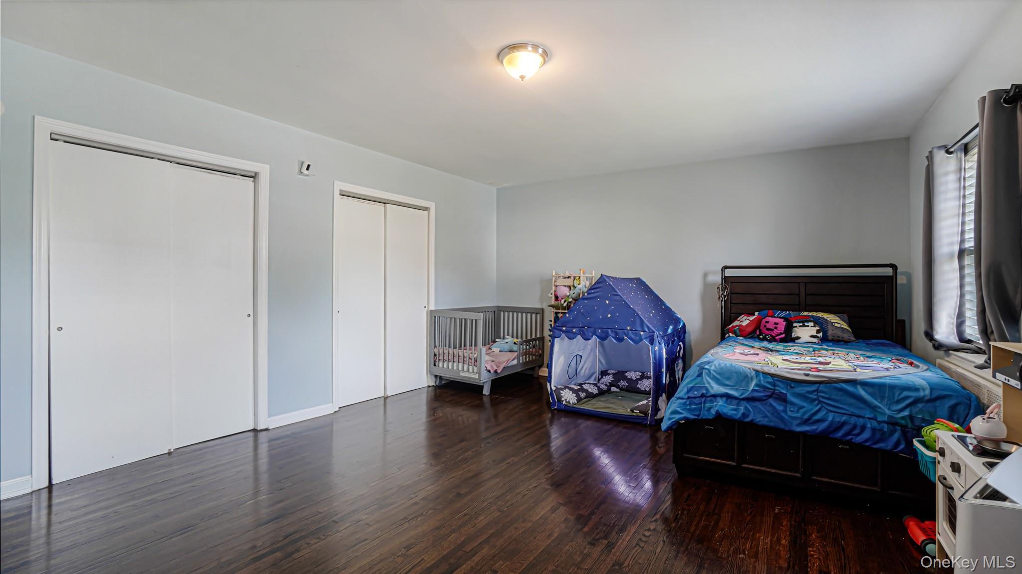 Single Family S Montgomery St Nassau County, NY 11580, MLS-1024816-19