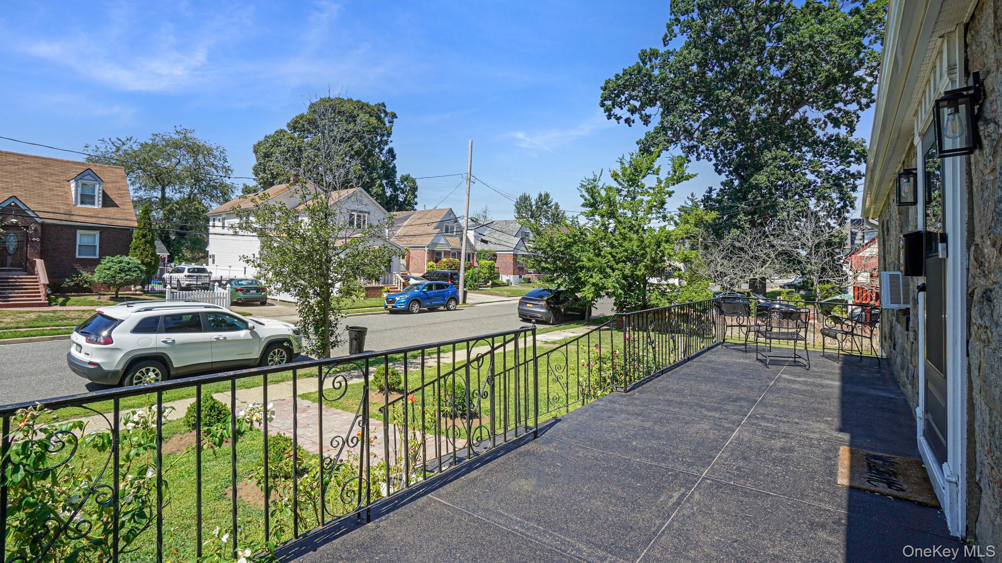 Single Family S Montgomery St Nassau County, NY 11580, MLS-1024816-4