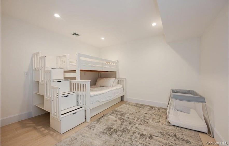 Single Family Albany Boulevard Nassau County, NY 11509, MLS-1024817-17