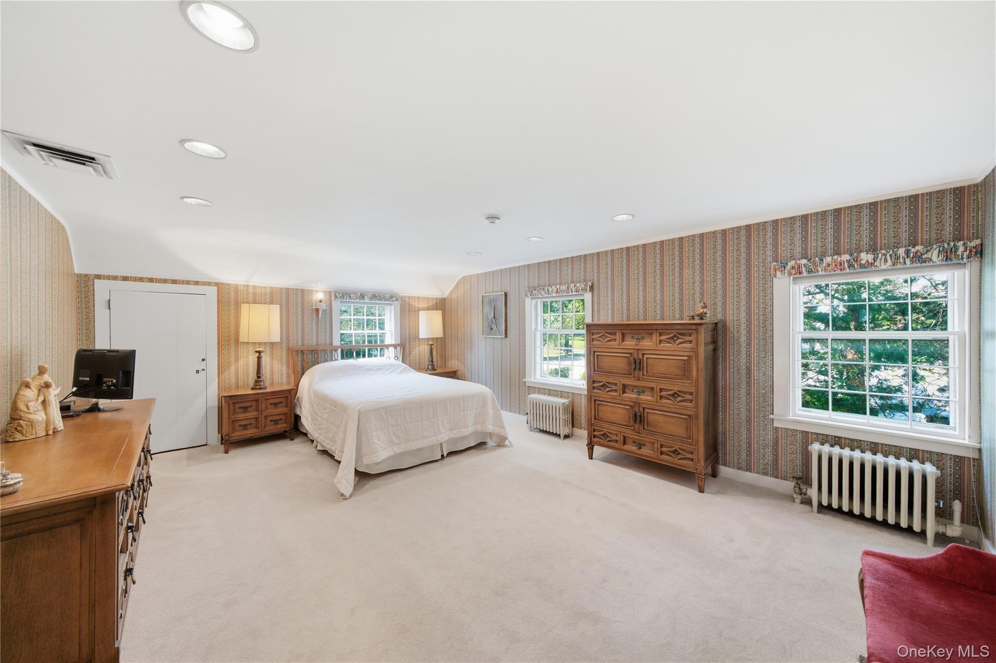 Single Family Manor Road Queens, NY 11363, MLS-1024826-15