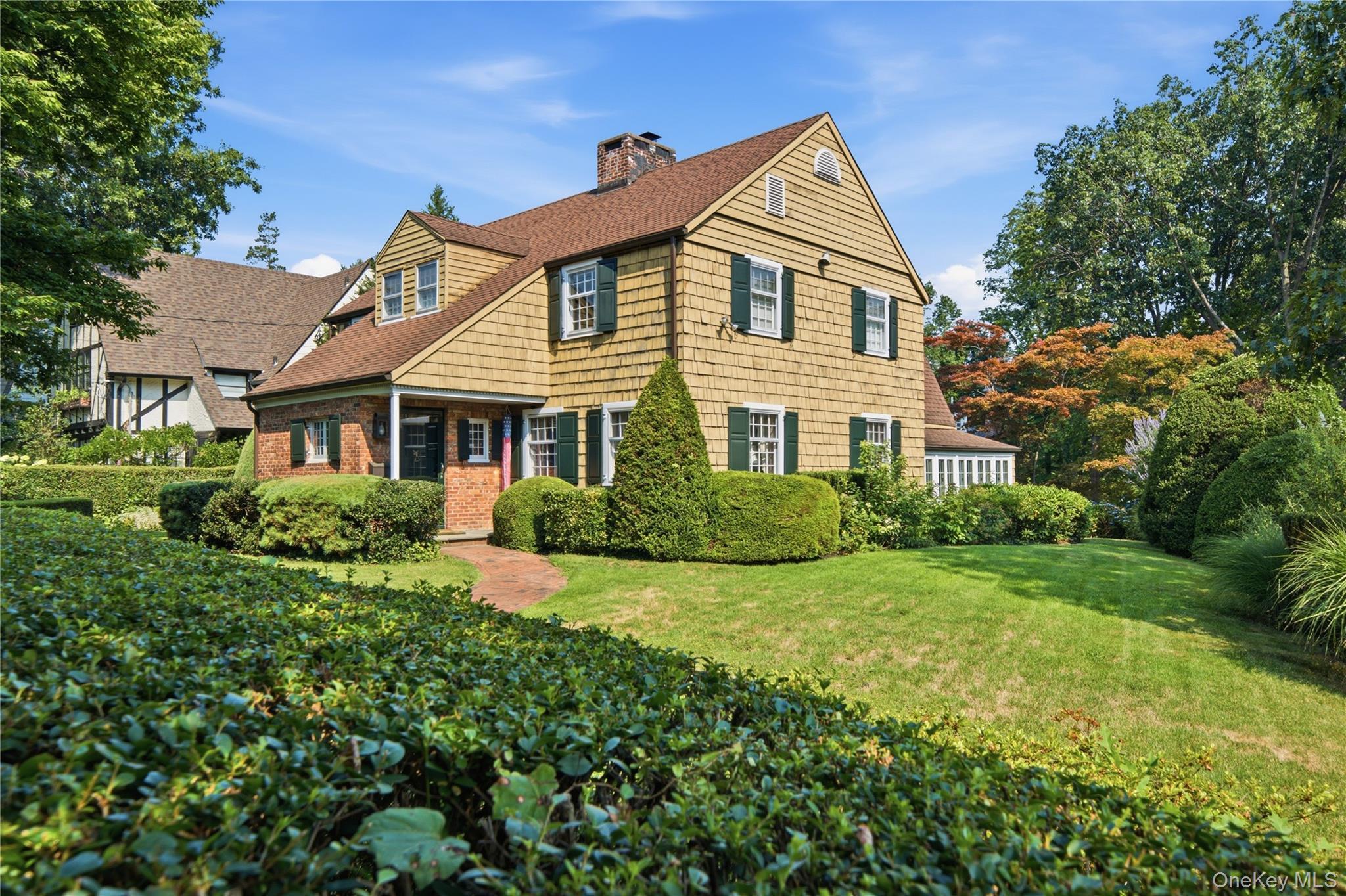 Single Family Manor Road Queens, NY 11363, MLS-1024826-2