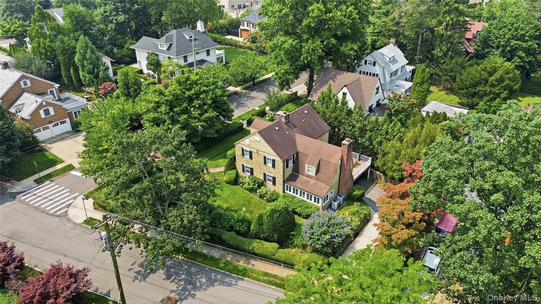 Single Family Manor Road Queens, NY 11363, MLS-1024826-39
