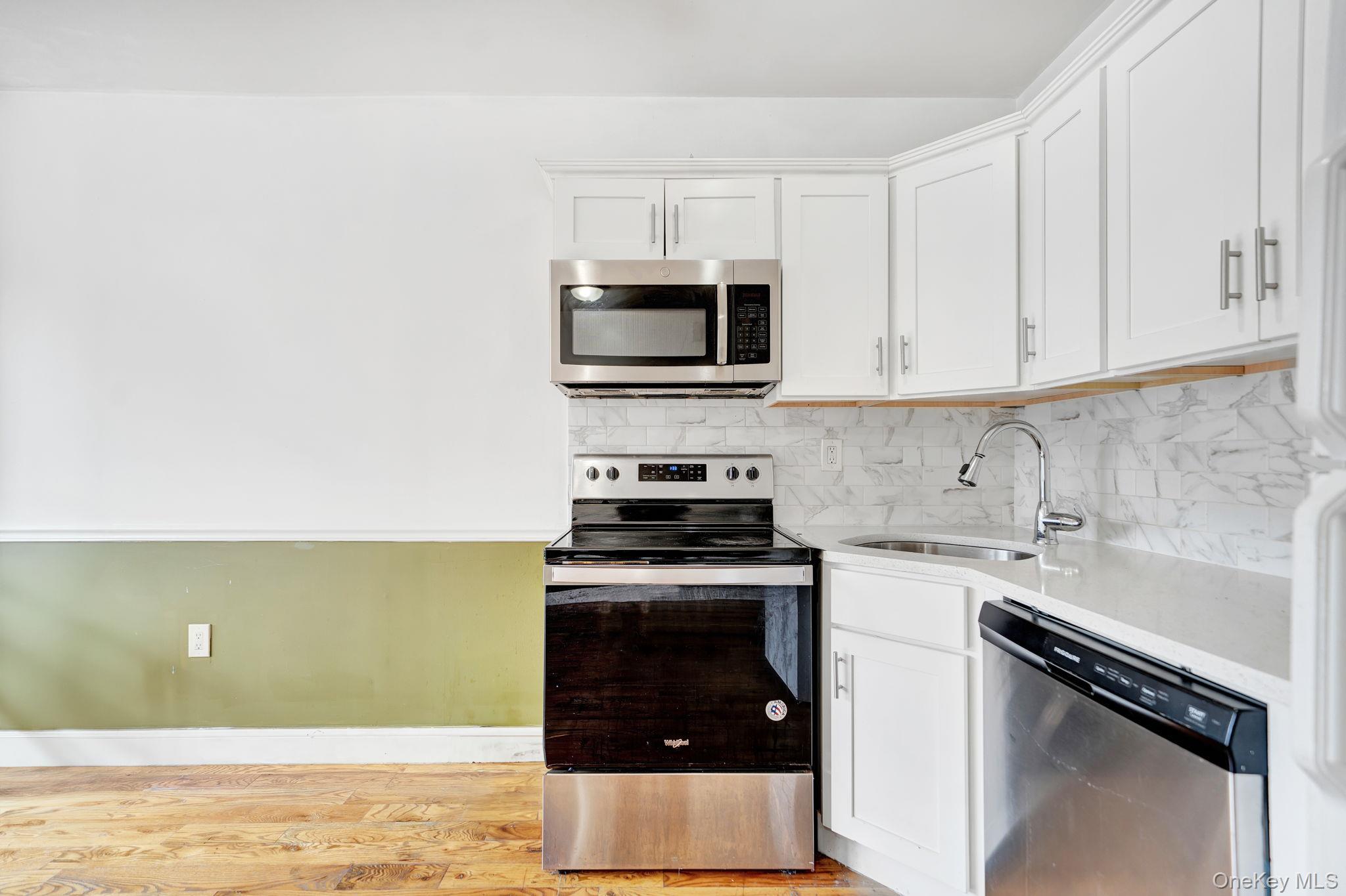 Single Family Quimby Avenue Bronx, NY 10473, MLS-1024832-15