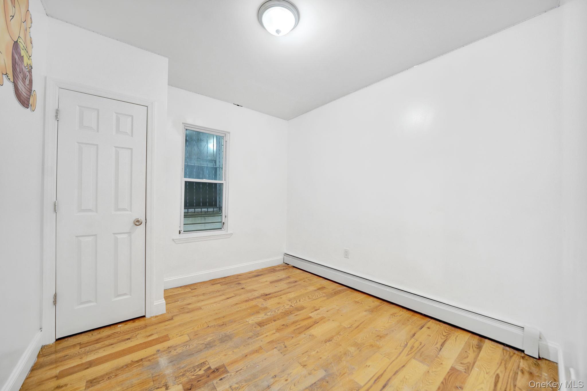 Single Family Quimby Avenue Bronx, NY 10473, MLS-1024832-17