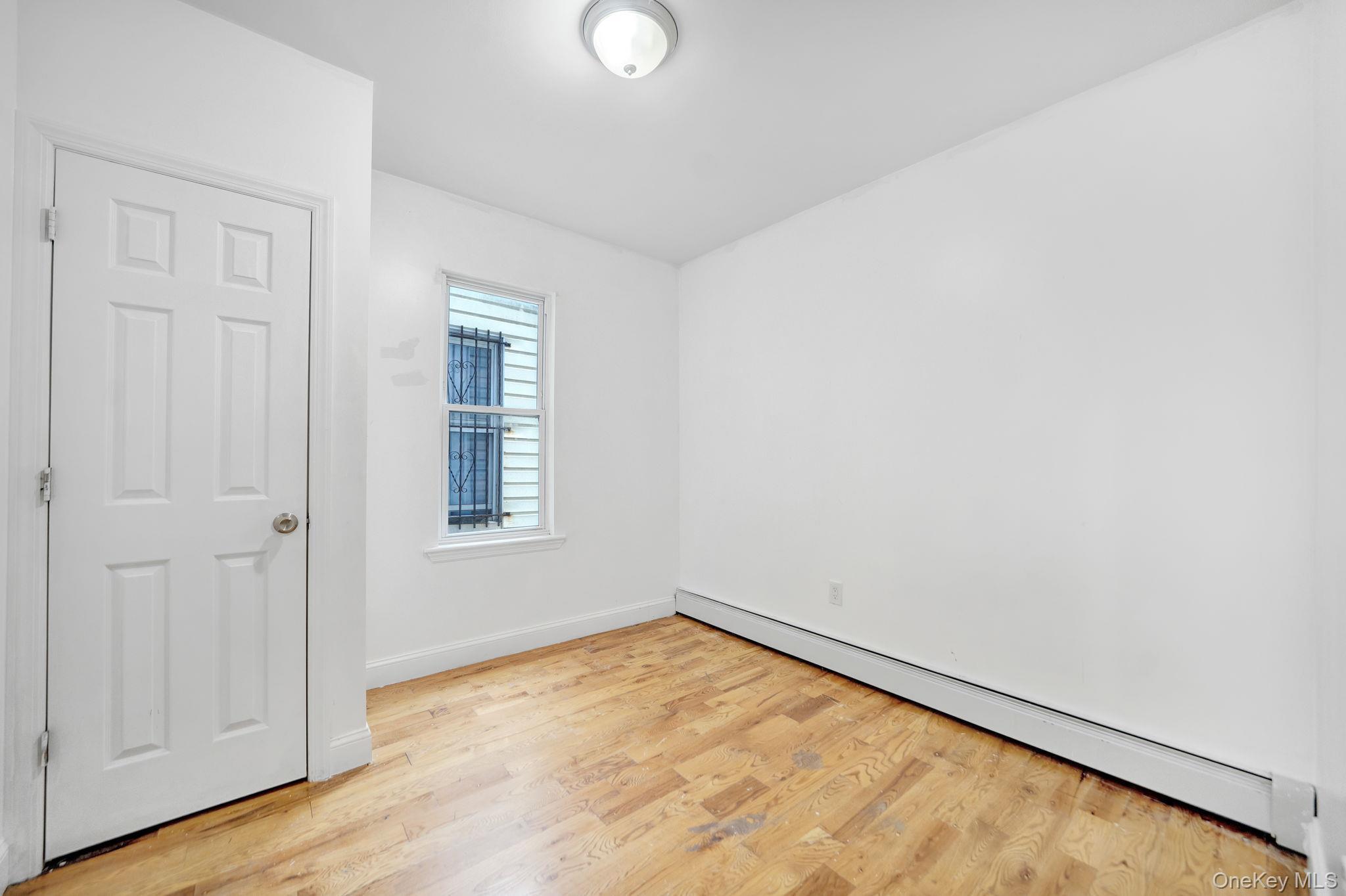 Single Family Quimby Avenue Bronx, NY 10473, MLS-1024832-19
