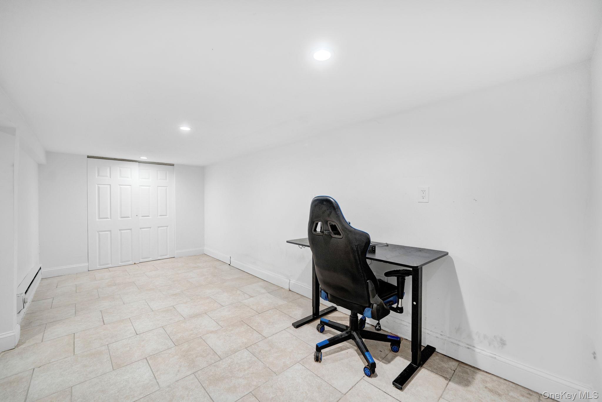 Single Family Quimby Avenue Bronx, NY 10473, MLS-1024832-29