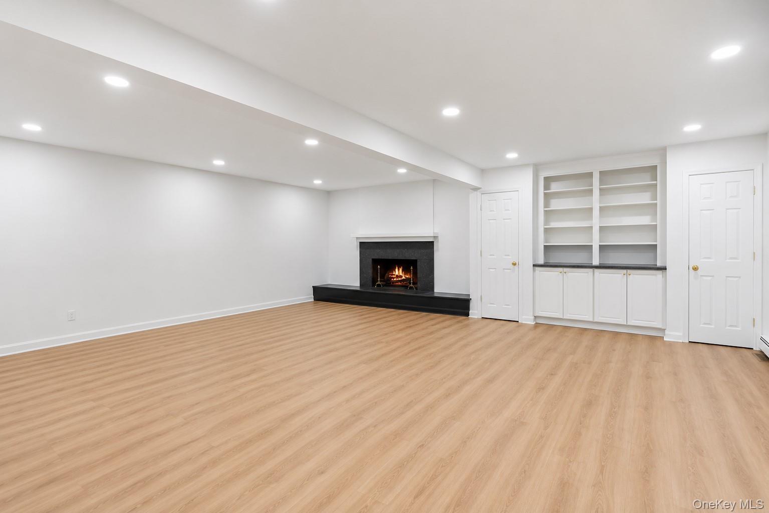 Single Family Shore Road Suffolk County, NY 11766, MLS-1024841-11