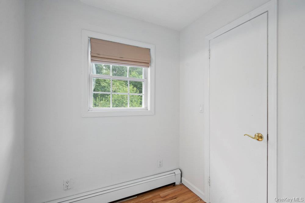 Single Family Shore Road Suffolk County, NY 11766, MLS-1024841-22