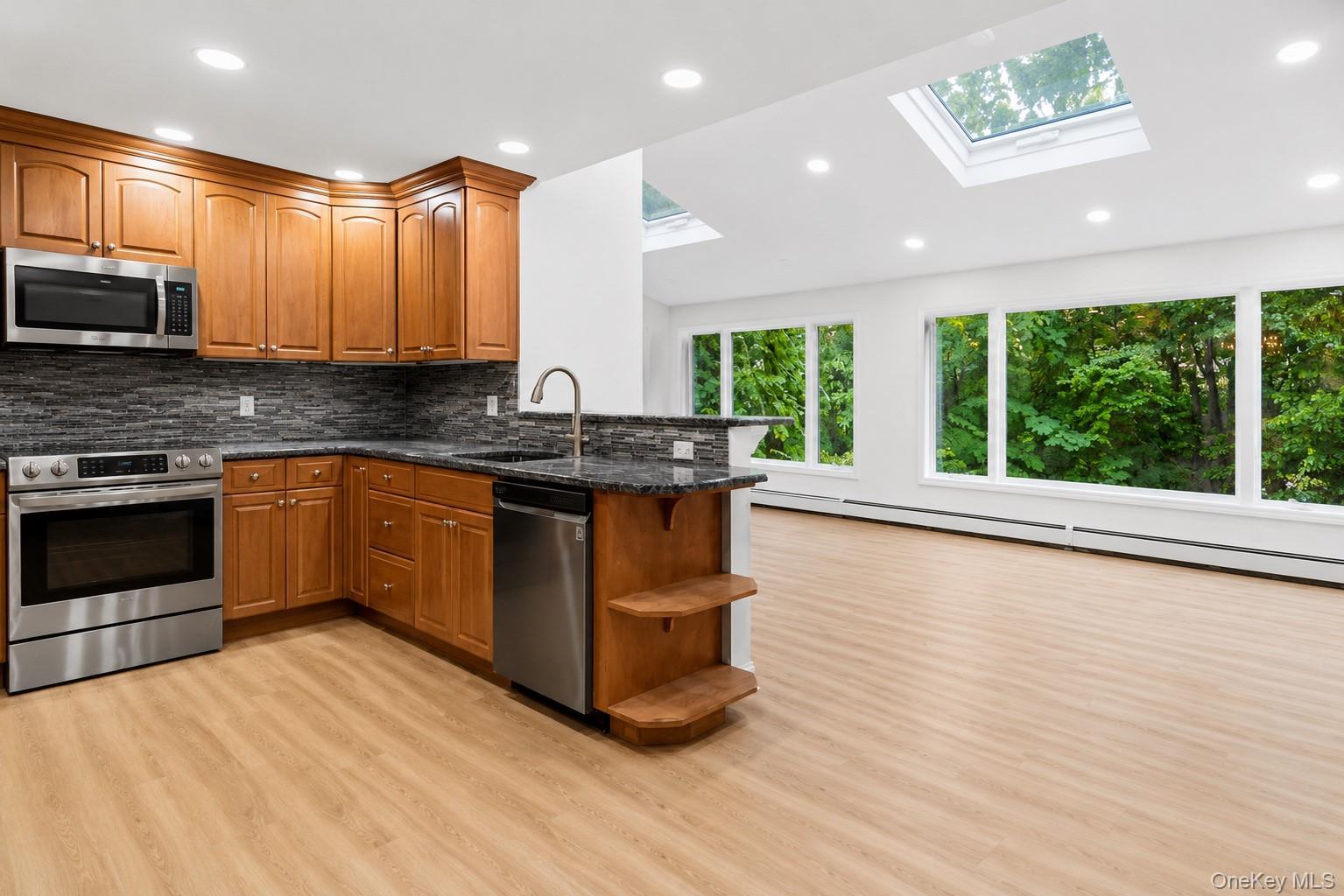 Single Family Shore Road Suffolk County, NY 11766, MLS-1024841-3