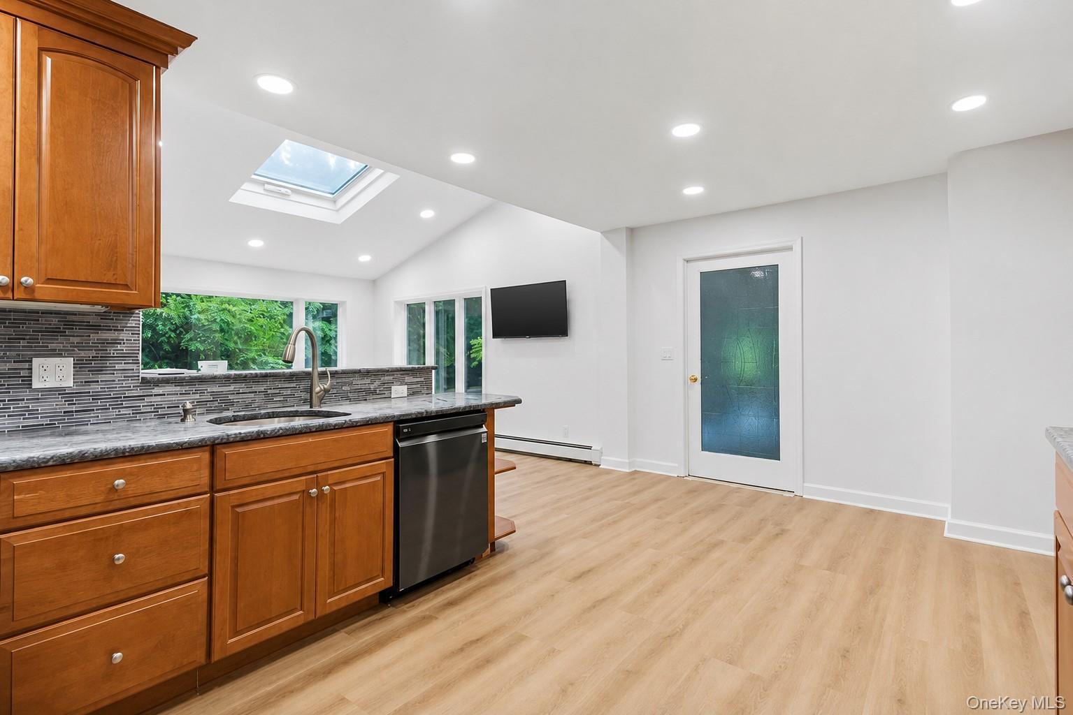 Single Family Shore Road Suffolk County, NY 11766, MLS-1024841-4