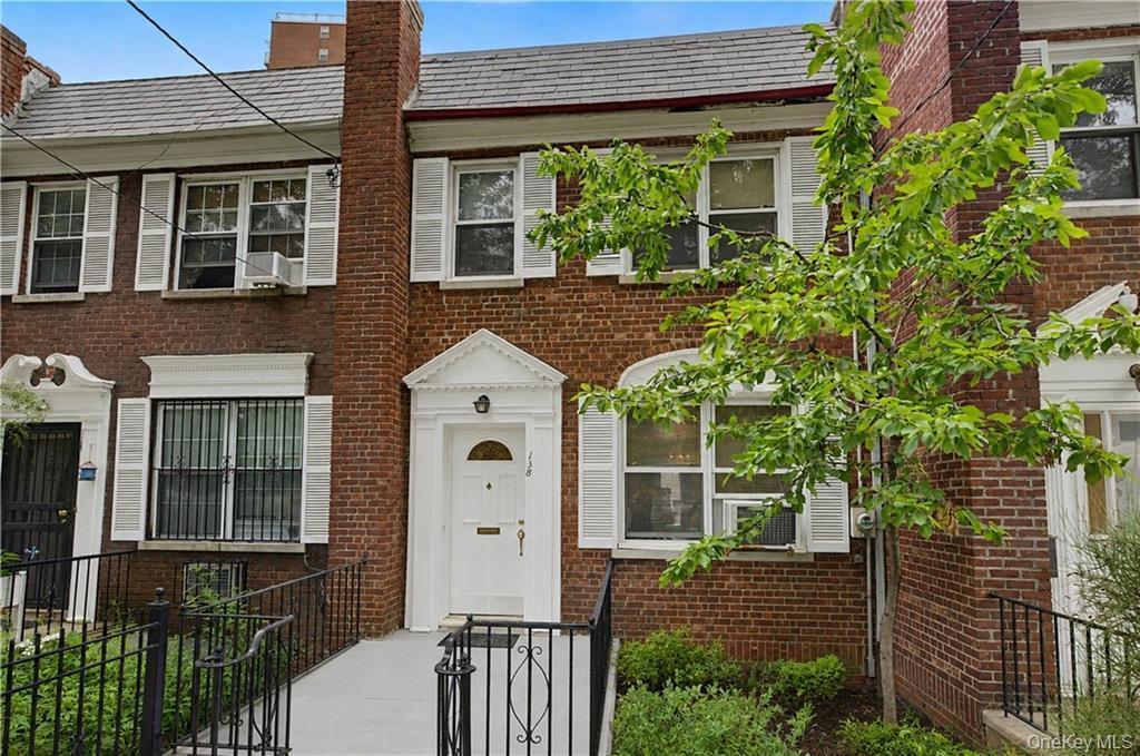 Single Family Van Cortlandt Park S Bronx, NY 10463, MLS-1024842-2