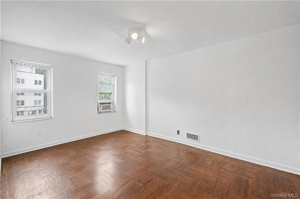 Single Family Van Cortlandt Park S Bronx, NY 10463, MLS-1024842-21