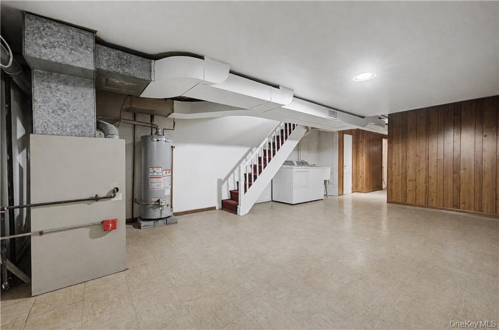 Single Family Van Cortlandt Park S Bronx, NY 10463, MLS-1024842-27