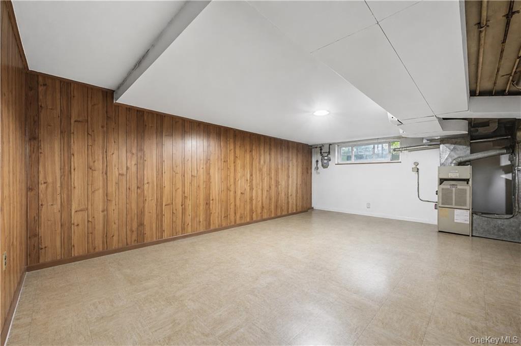 Single Family Van Cortlandt Park S Bronx, NY 10463, MLS-1024842-31
