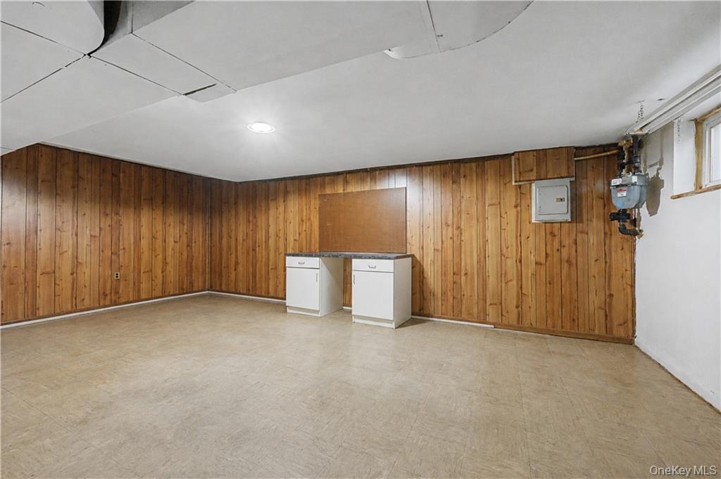 Single Family Van Cortlandt Park S Bronx, NY 10463, MLS-1024842-32
