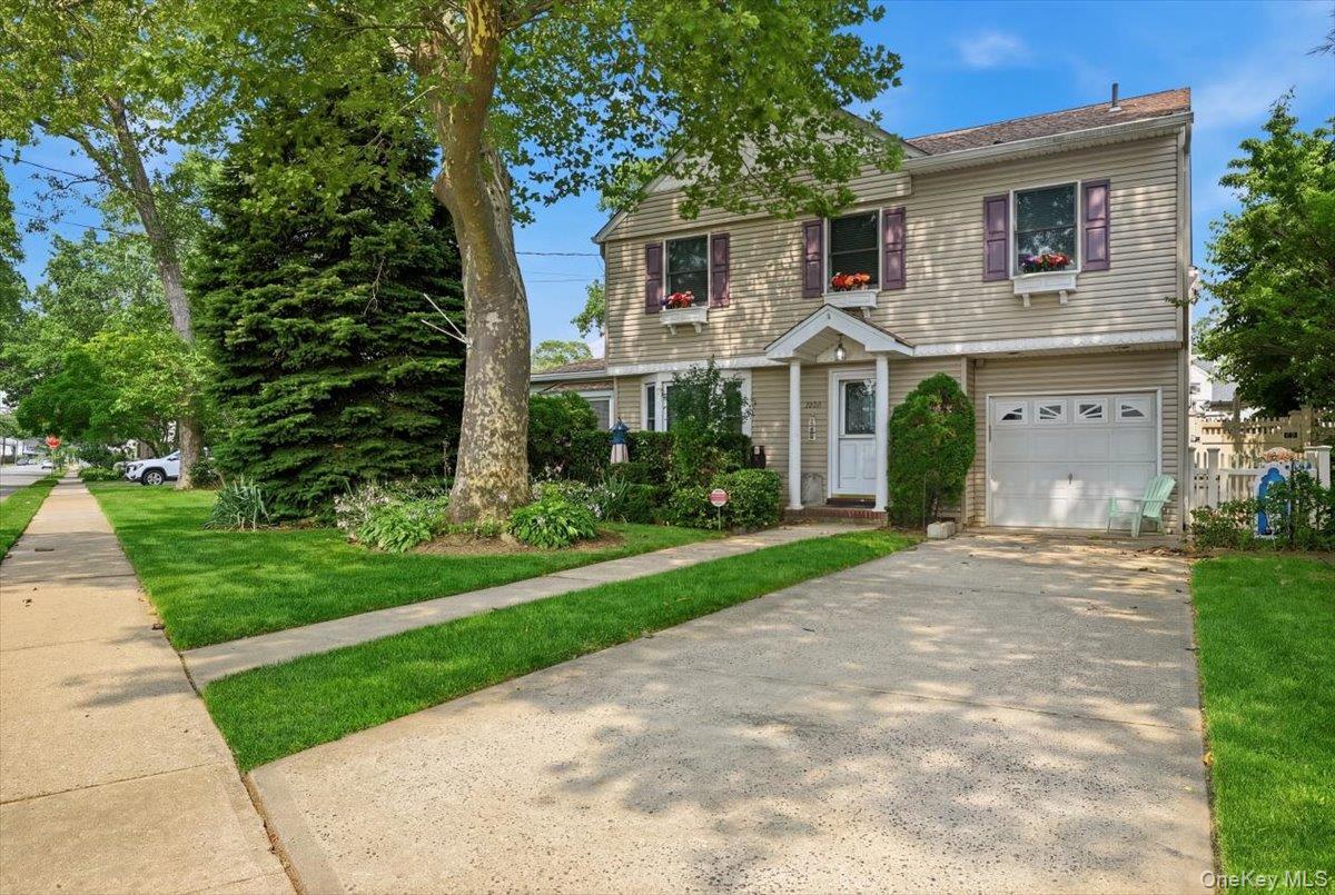 Single Family Harvey Avenue  Nassau County, NY 11572, MLS-1024857-2
